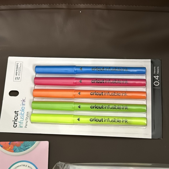 Cricut Infusible Ink Pack (unopened) - Picture 2 of 2